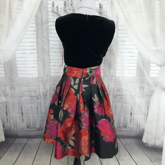 Alex Marie Black Pink Jacquard Velvet Cocktail Dress Pockets Fit & Flare Gown - Picture 8 of 11